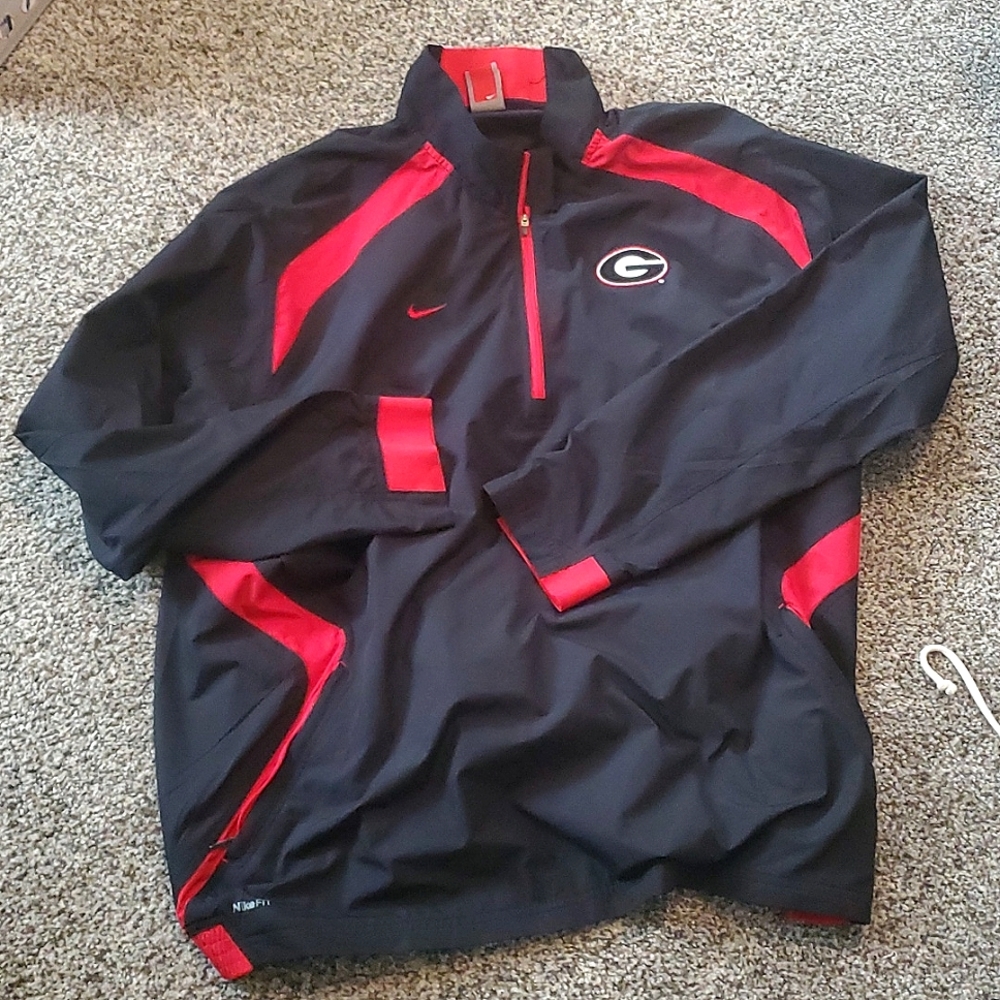 Wind breaker, pullover great for GA games!